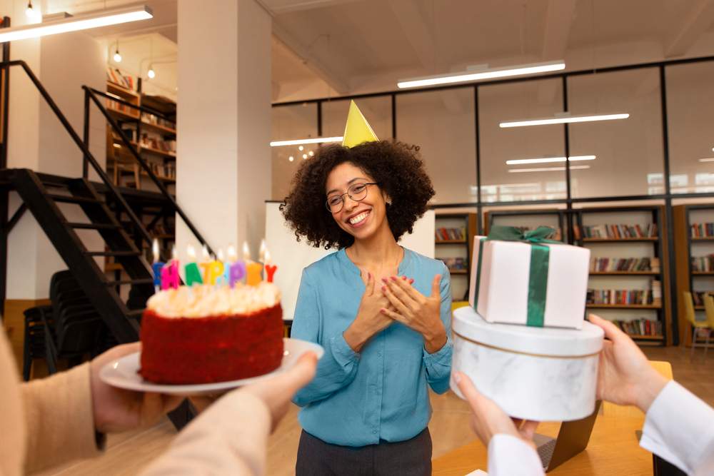 Aniversariante do mês: idéias e motivos para celebrar na empresa