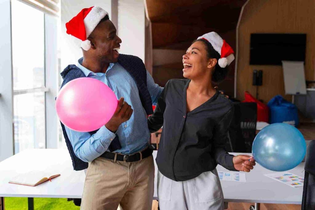 Equipe feliz em clima de natal